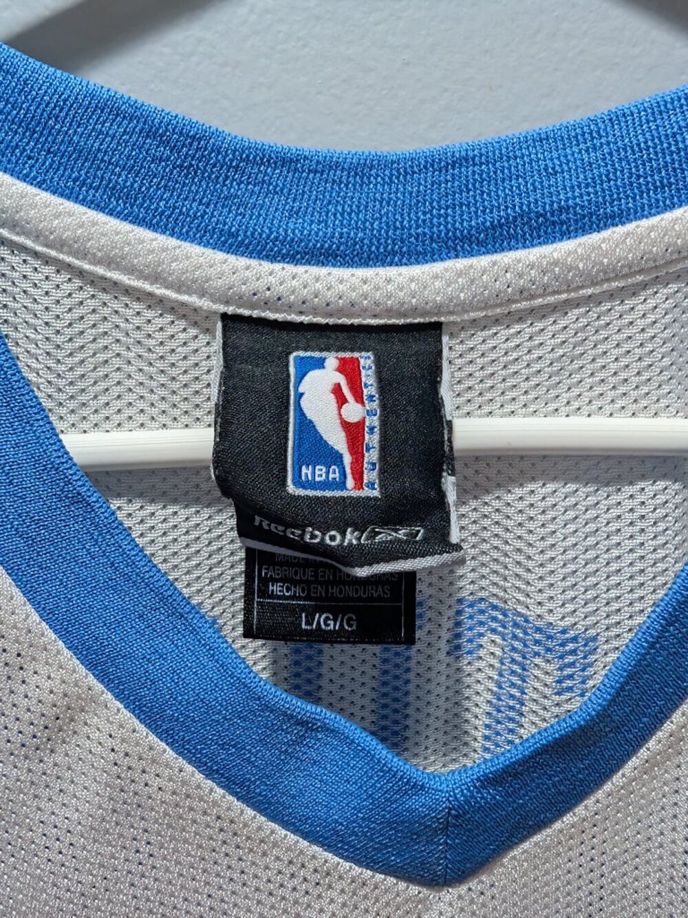 Vintage Reebok Carmelo Anthony Denver Nuggets NBA Jersey Mens Large #15 White - Picture 4 of 6